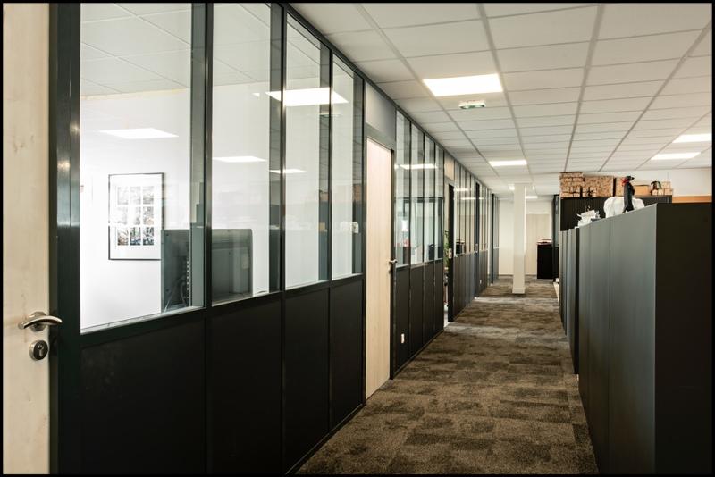 Bureau - 527 m² - 1 pièce