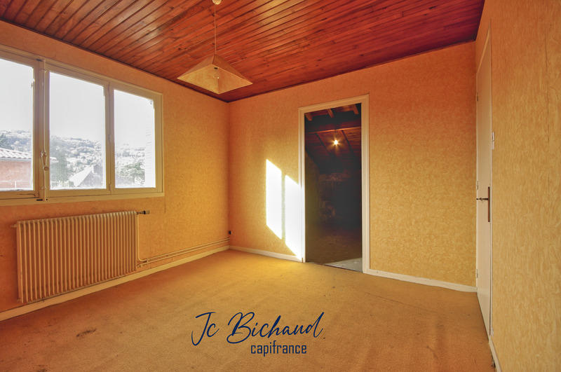 Maison - 254 m² - 6 pièces