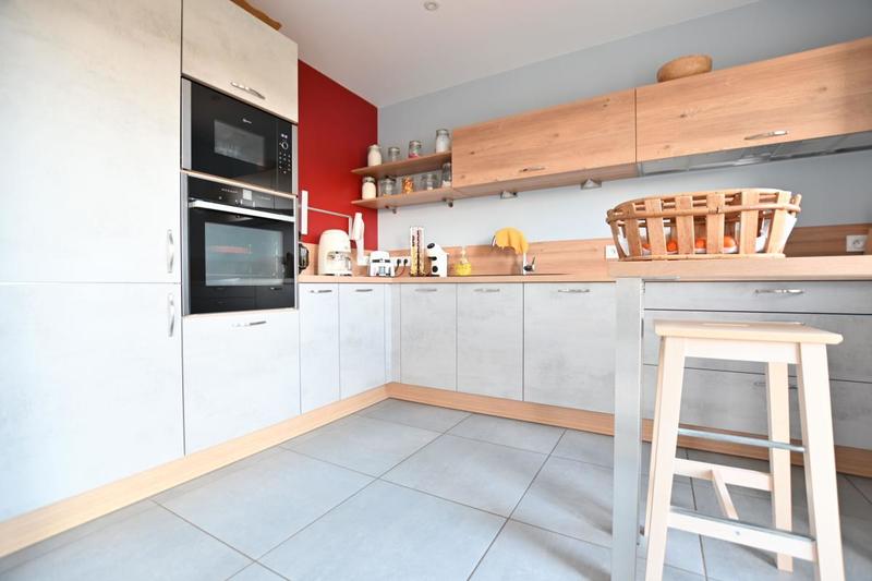 Maison - 151 m² - 6 pièces