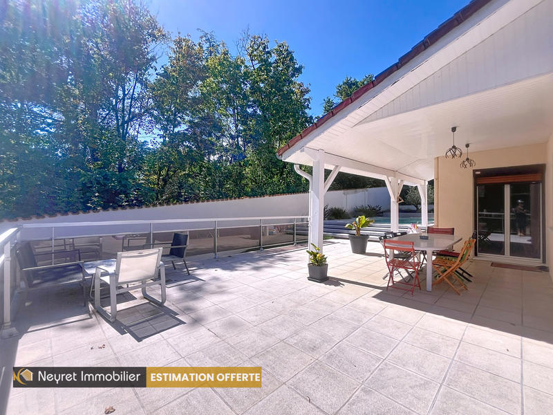 Villa - 190 m² - 7 pièces