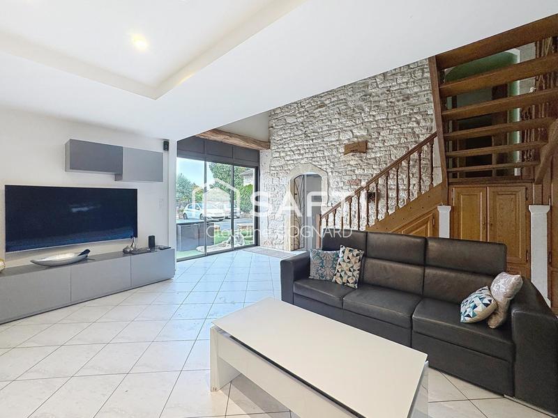 Maison - 158 m² - 6 pièces