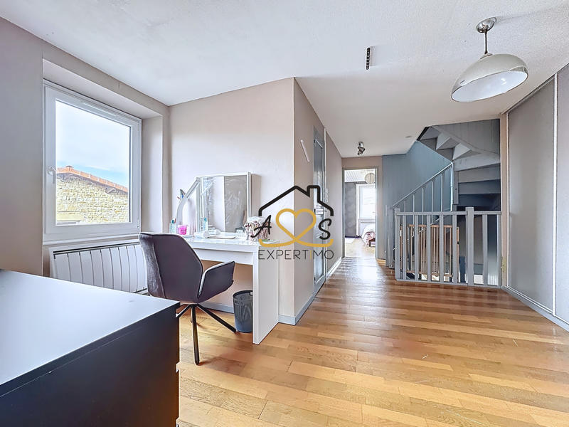 Maison - 168 m² - 6 pièces