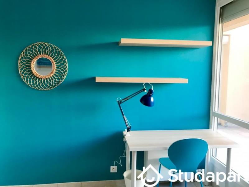 Chambre - 9 m² - 1 pièce