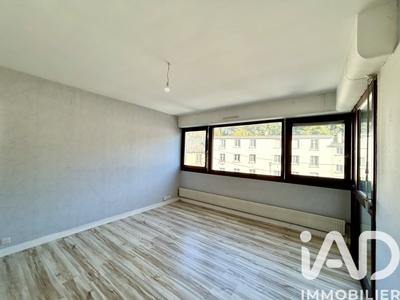 Appartement - 76 m² - 2 pièces