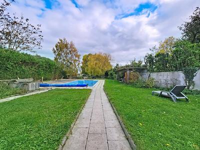 Maison - 200 m² - 6 pièces