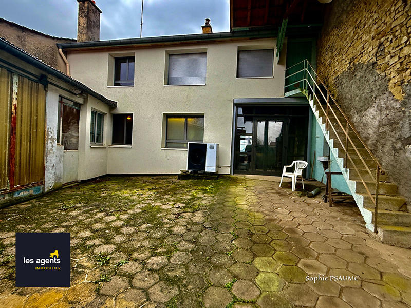 Maison - 185 m² - 9 pièces