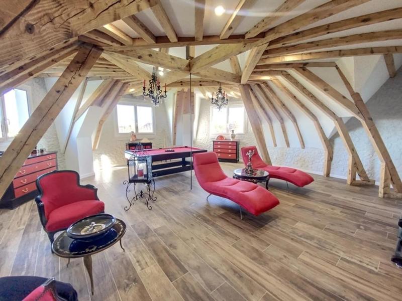 Villa - 332 m² - 8 pièces