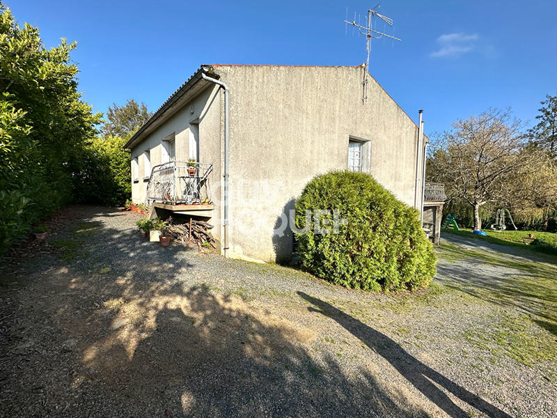 Maison - 171 m² - 9 pièces