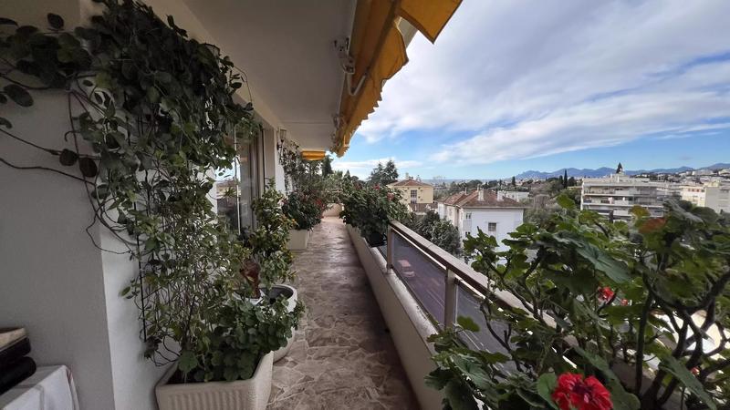 Appartement - 84 m² - 3 pièces