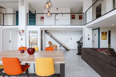 Appartement - 171 m² - 6 pièces