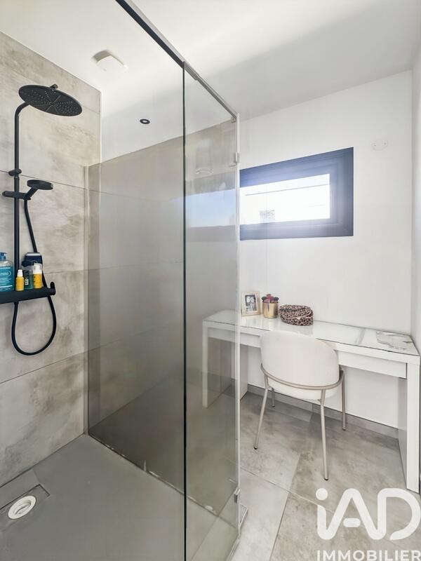 Maison - 190 m² - 7 pièces