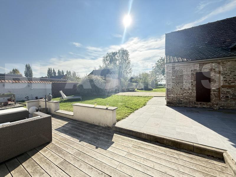 Maison - 164 m² - 7 pièces