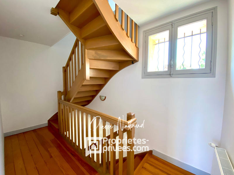 Maison - 93 m² - 4 pièces