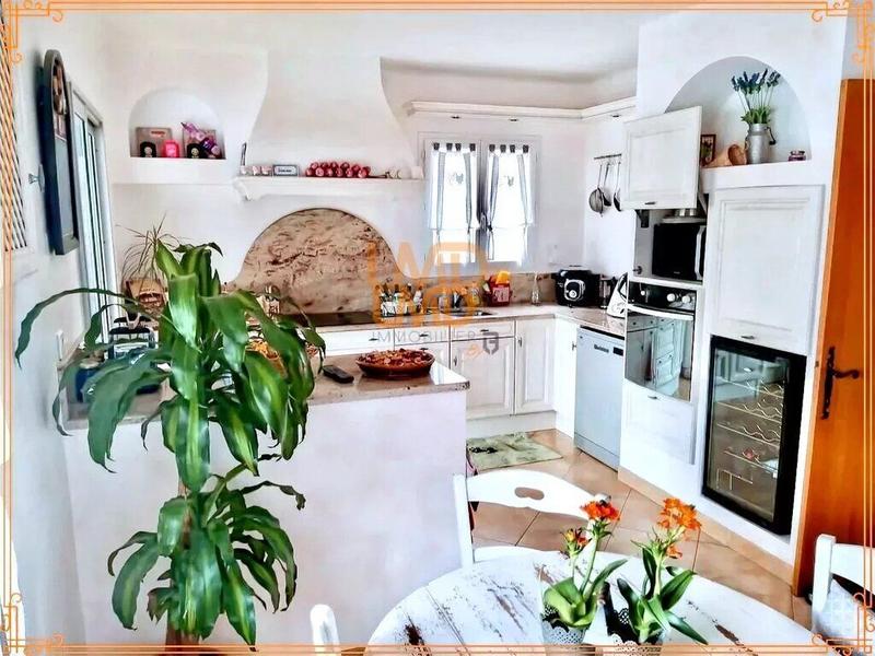 Villa - 176 m² - 7 pièces