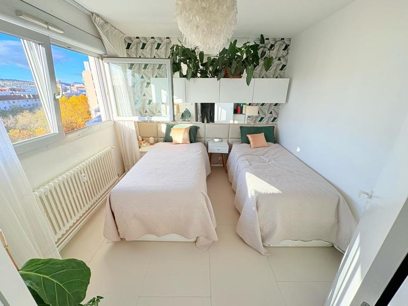 Appartement - 82 m² - 4 pièces