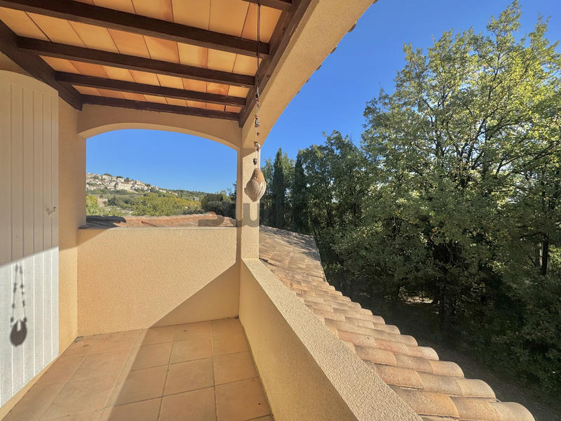 Propriété - 217 m² - 7 pièces