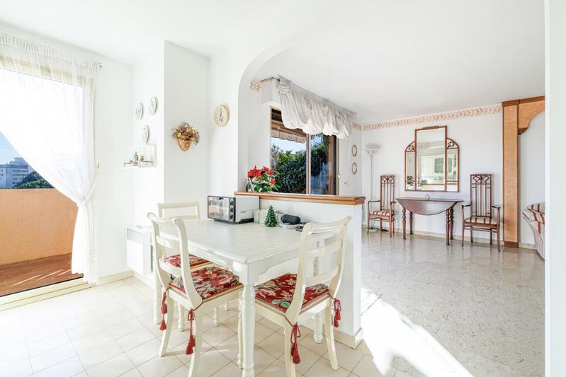 Appartement - 79 m² - 3 pièces