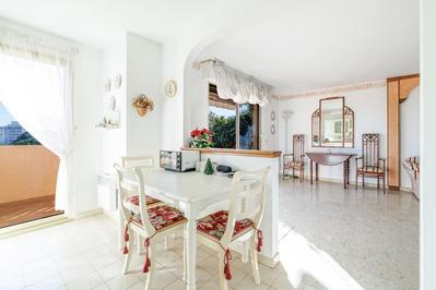 Appartement - 79 m² - 3 pièces