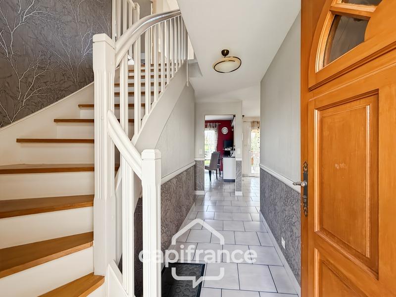 Maison - 98 m² - 5 pièces