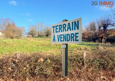 Terrain constructible - 1 250 m²