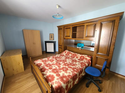 Maison - 134 m² - 9 pièces