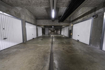 Parking / Garage - 15 m²