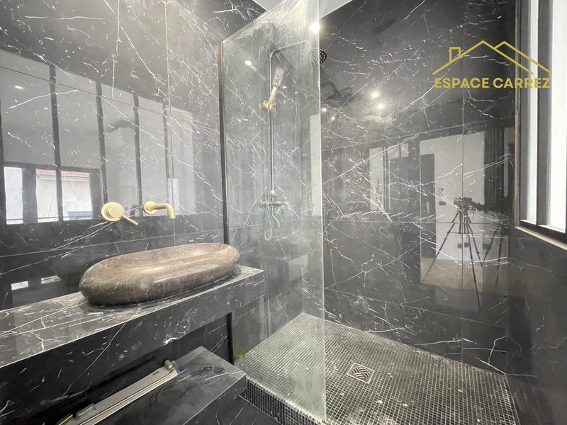 Appartement - 90 m² - 4 pièces