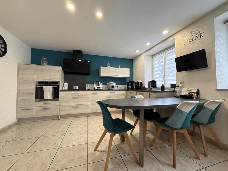 Maison - 145 m² - 6 pièces