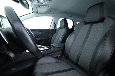 Peugeot 3008 1.5 Blue-HDi Allure Eat8 130 ch