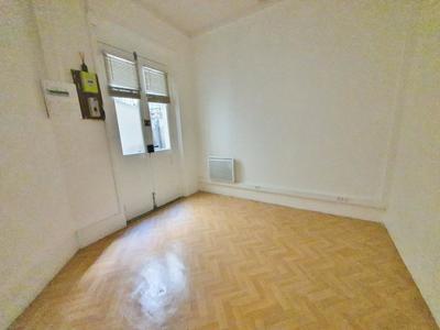 Local commercial - 33 m² - 2 pièces