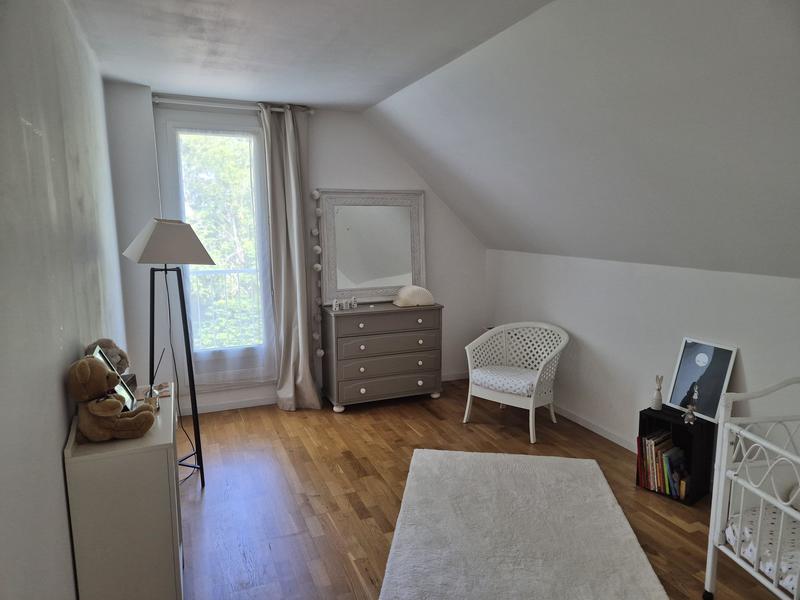 Maison - 215 m² - 8 pièces
