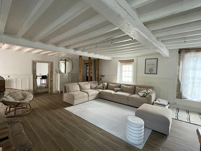 Maison - 237 m² - 7 pièces