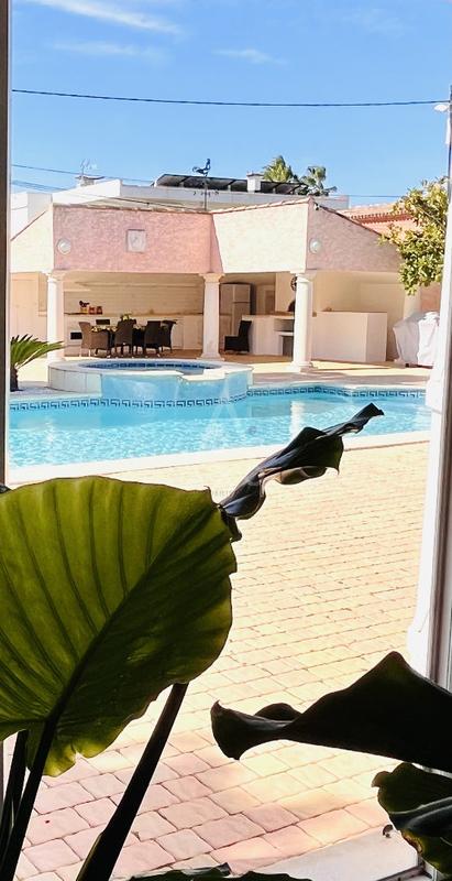 Maison - 145 m² - 7 pièces