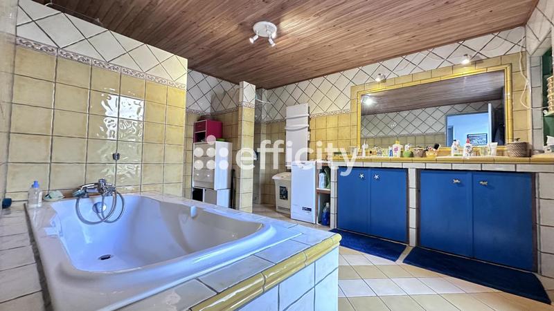 Maison - 166 m² - 4 pièces