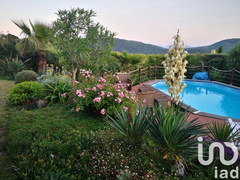 Maison - 170 m² - 7 pièces