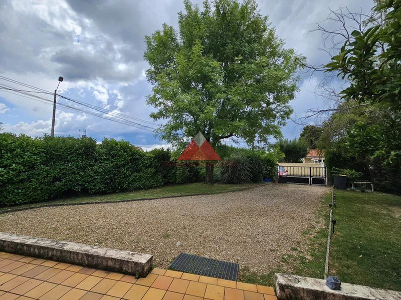 Maison - 98 m² - 5 pièces