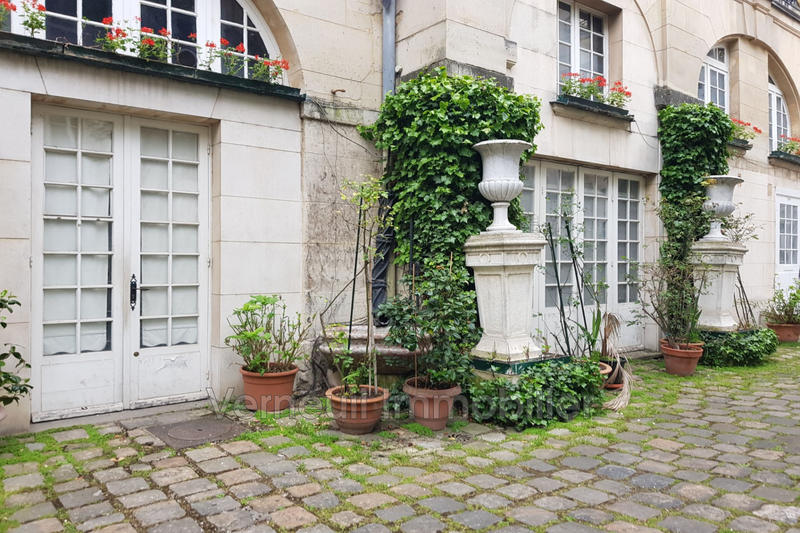 Bureau - 272 m² - 2 pièces