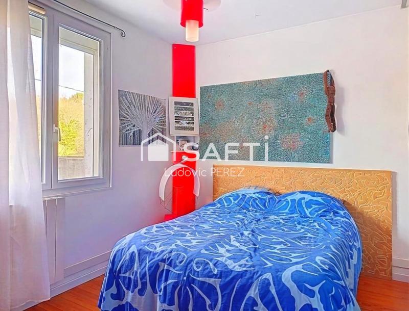 Maison - 219 m² - 8 pièces