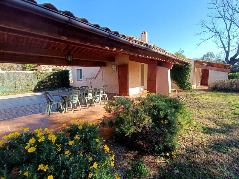 Maison - 206 m² - 6 pièces