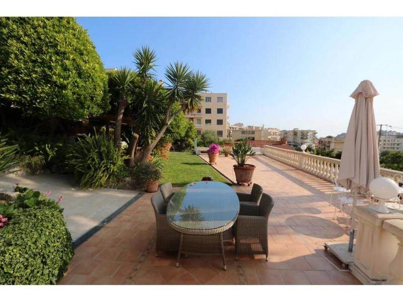 Villa - 90 m² - 2 pièces