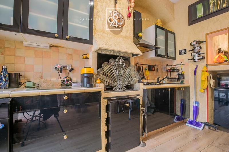 Appartement - 90 m² - 3 pièces