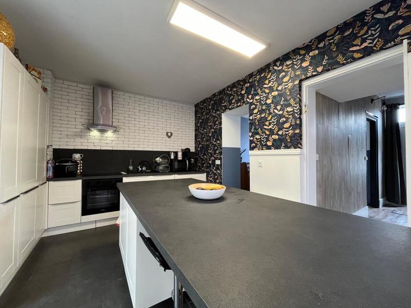 Maison - 130 m² - 6 pièces