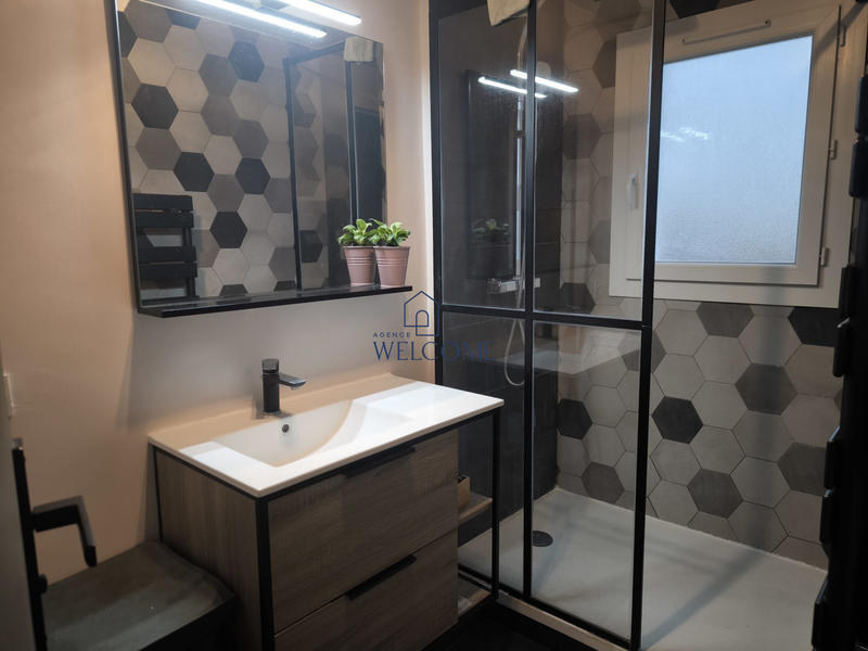 Appartement - 70 m² - 4 pièces