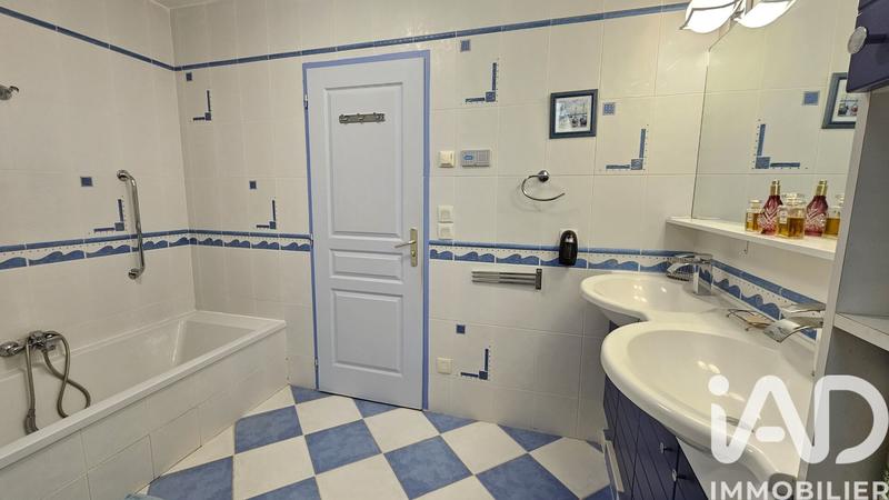 Maison - 167 m² - 6 pièces