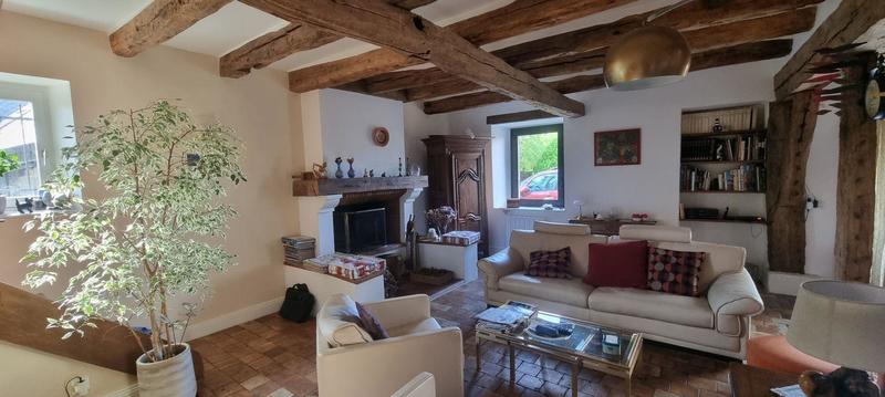 Maison - 275 m² - 9 pièces