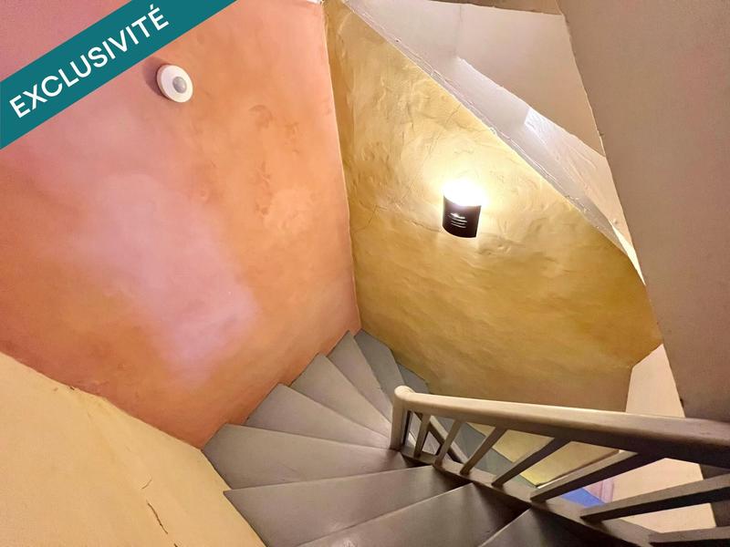 Maison - 208 m² - 9 pièces