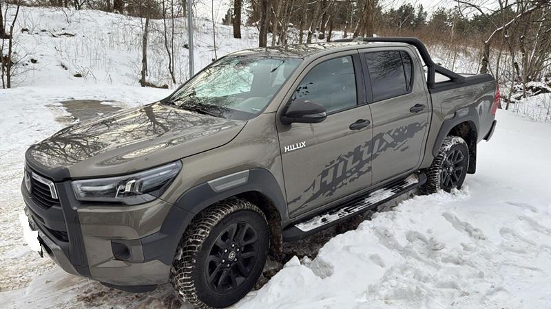 Toyota Hilux IV 4wd 2.8 d-4d 204 Double Cabine Invincible 4x4