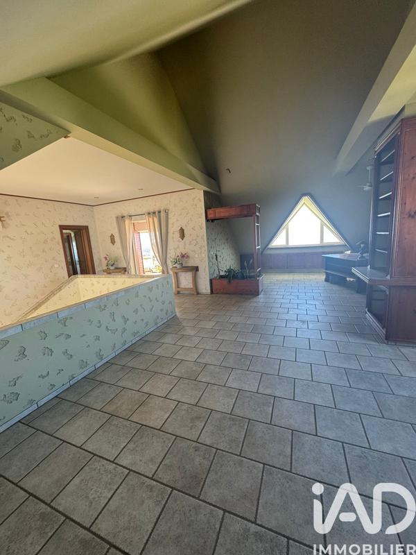 Maison - 246 m² - 6 pièces