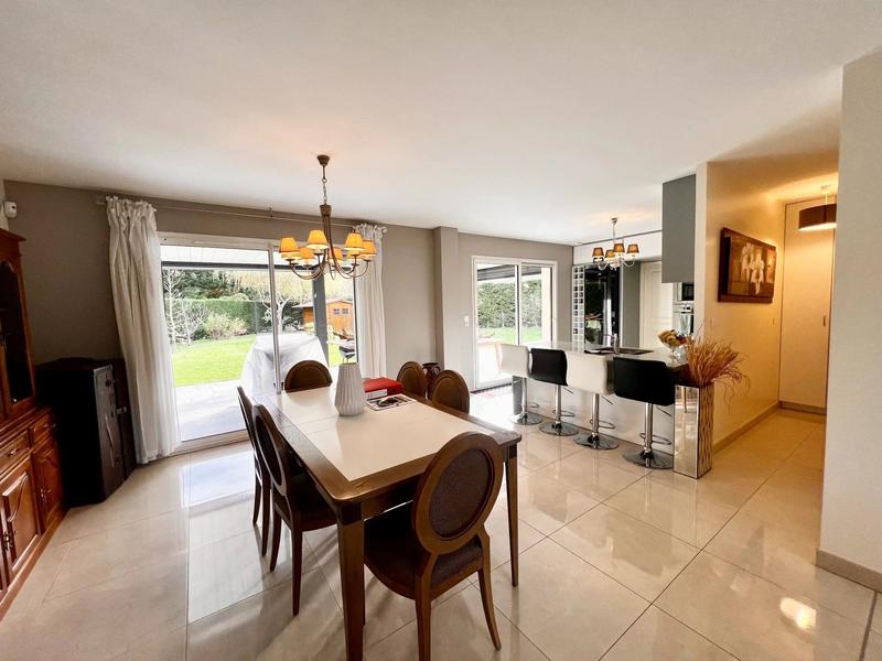 Maison - 136 m² - 7 pièces