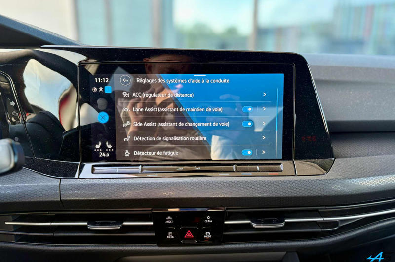 Volkswagen Golf VIII Gti Clubsport 300ch Dsg7 hk Akrapovic Pas de Malus